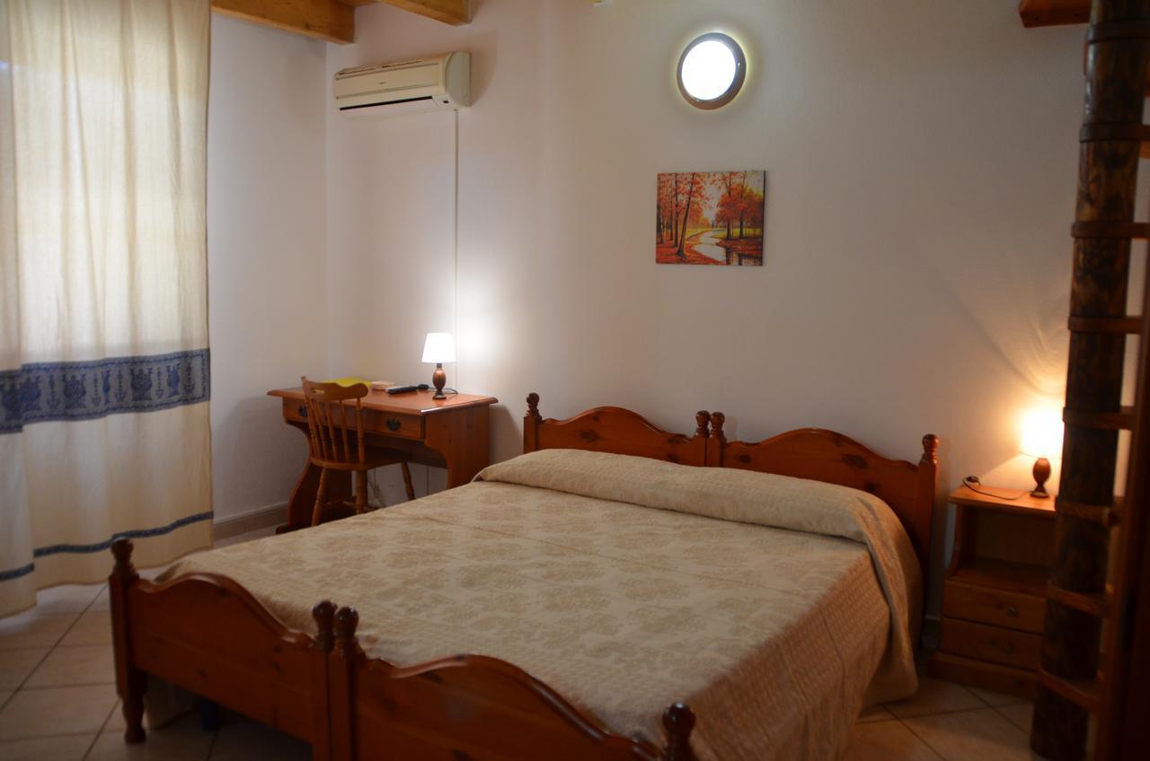 Agriturismo Agrifoglio San Giovanni Suèrgiu Eksteriør billede